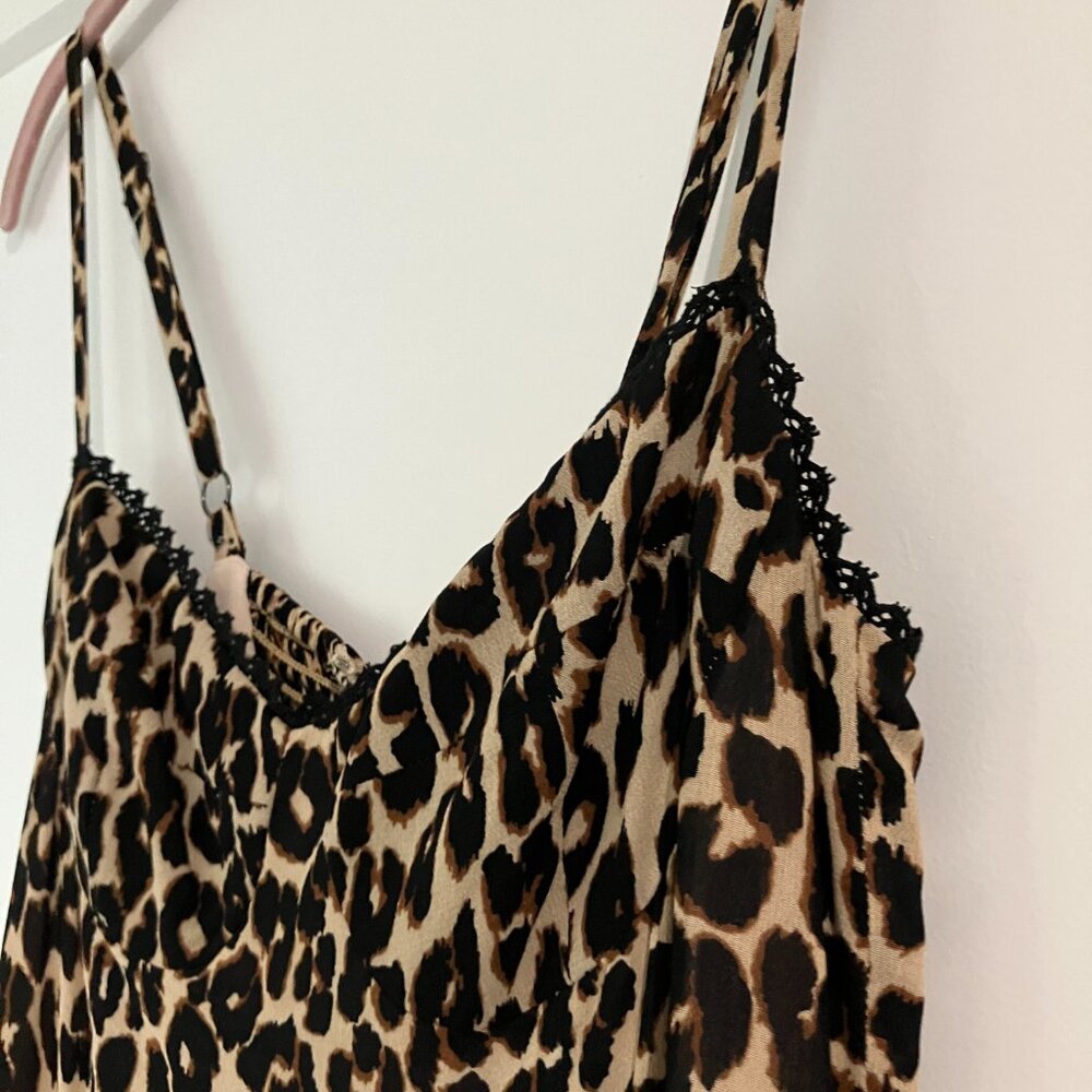 Reformation Felda Dress in Leo Animal Print Size 6 - Picture 6 of 15